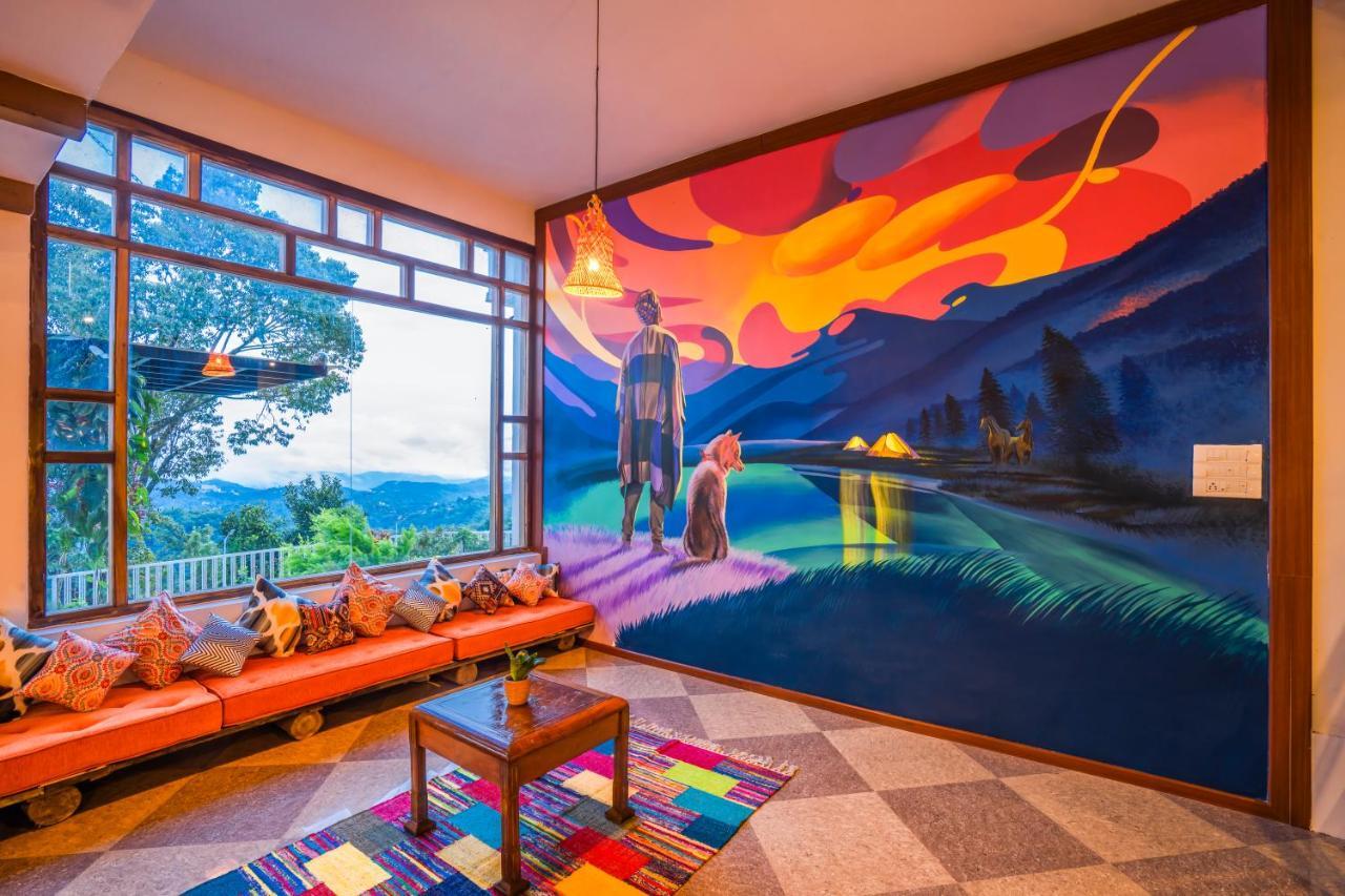 Zostel Munnar Hostel Εξωτερικό φωτογραφία